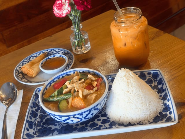 Red Curry Lunch Entree.