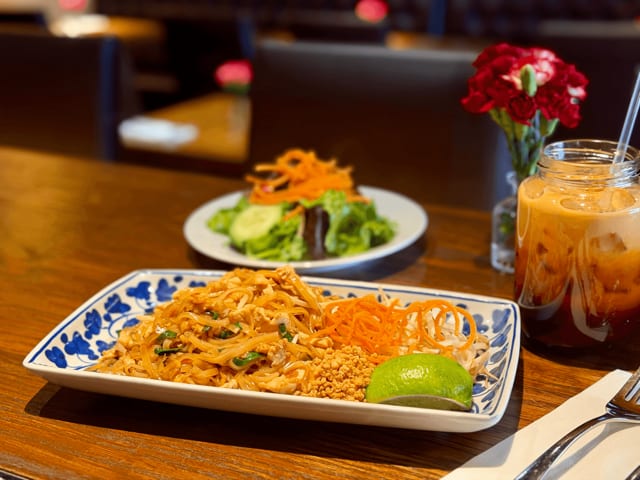 Pad Thai Lunch Entree.